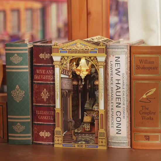 Rolife Bibliothek Bausatz aus Holz – Library of Wonders Book Nook TGB16 – Video 1