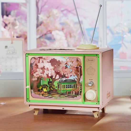 Rolife 3D Holzpuzzle Spieluhr Fernseher – Sakura Dreamy Tour AMT02 – Video 1