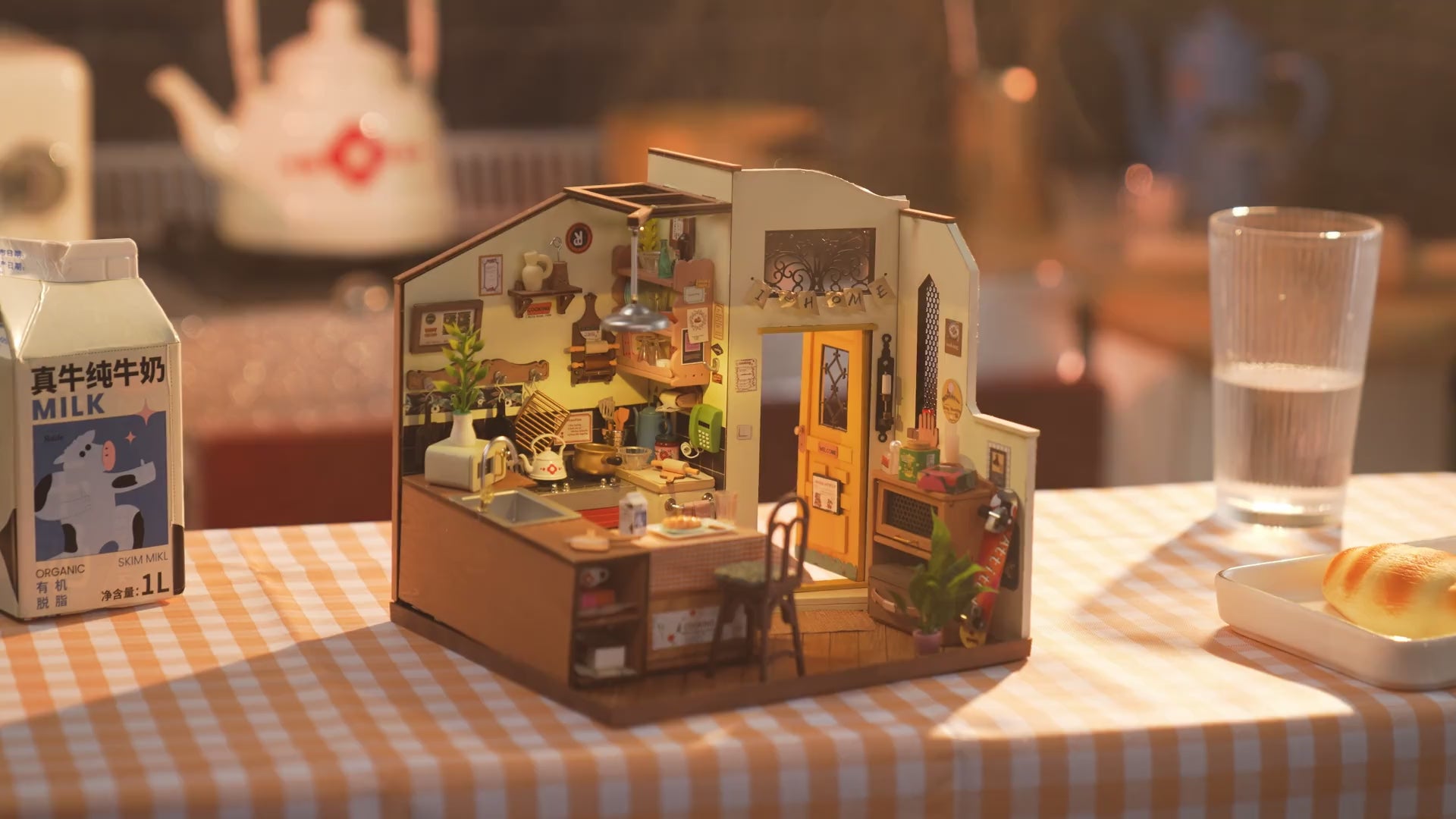 Rolife DIY Miniaturhaus Retro-Küche – Cozy Kitchen DG159 – Video 1