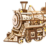Drehender Schornstein der ROKR Lokomotive LK701 Nahaufnahme
