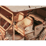 3D Holzpuzzle Fahrzeug Vintage Car MC801 als Deko auf dem Schreibtisch