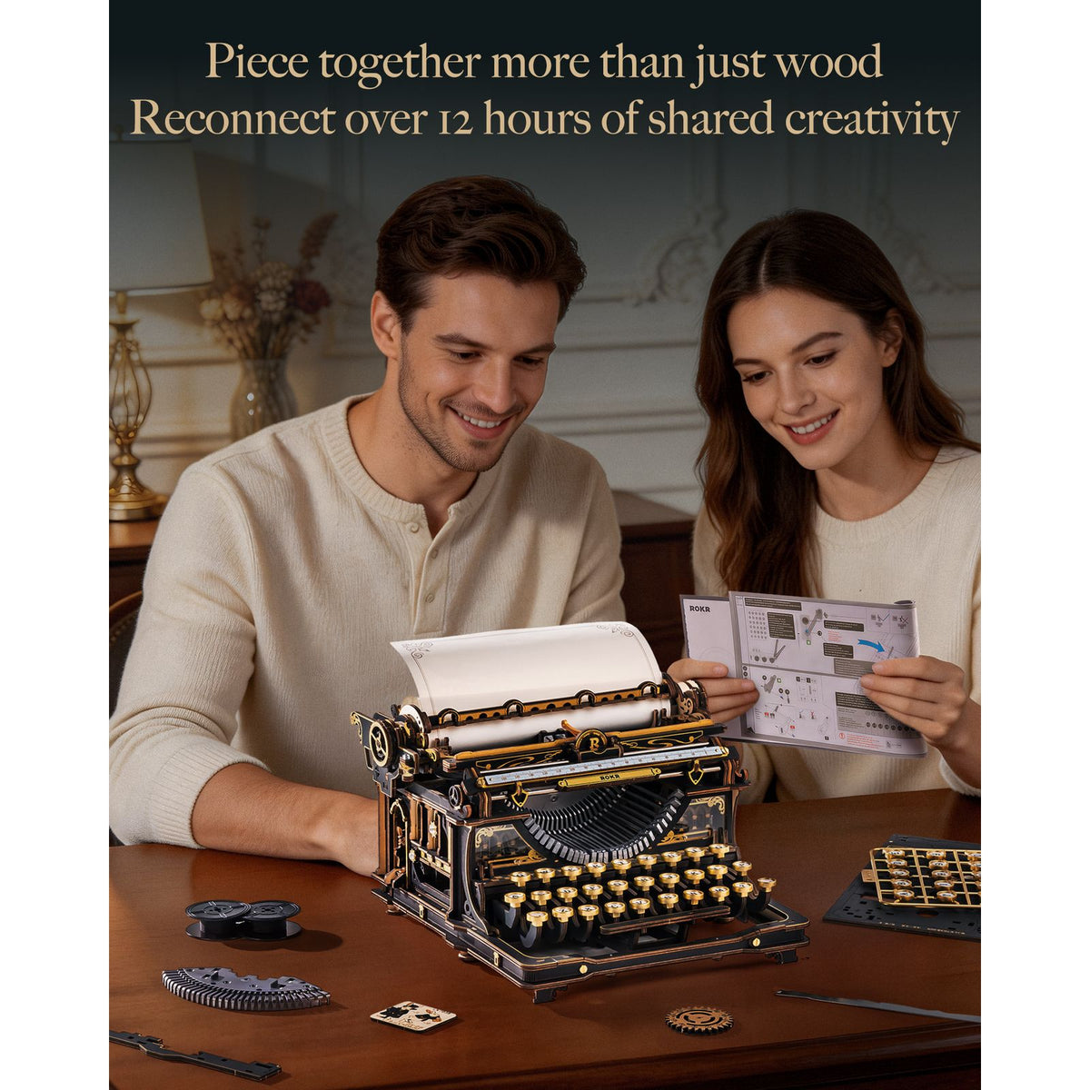 Klassik – Tastatur mit runden Tasten und goldenen Rändern am ROKR Holzmodell Schreibmaschine