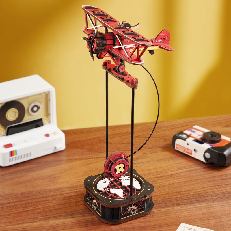 Drehbarer Propeller am ROKR Sky Captain Holzpuzzle