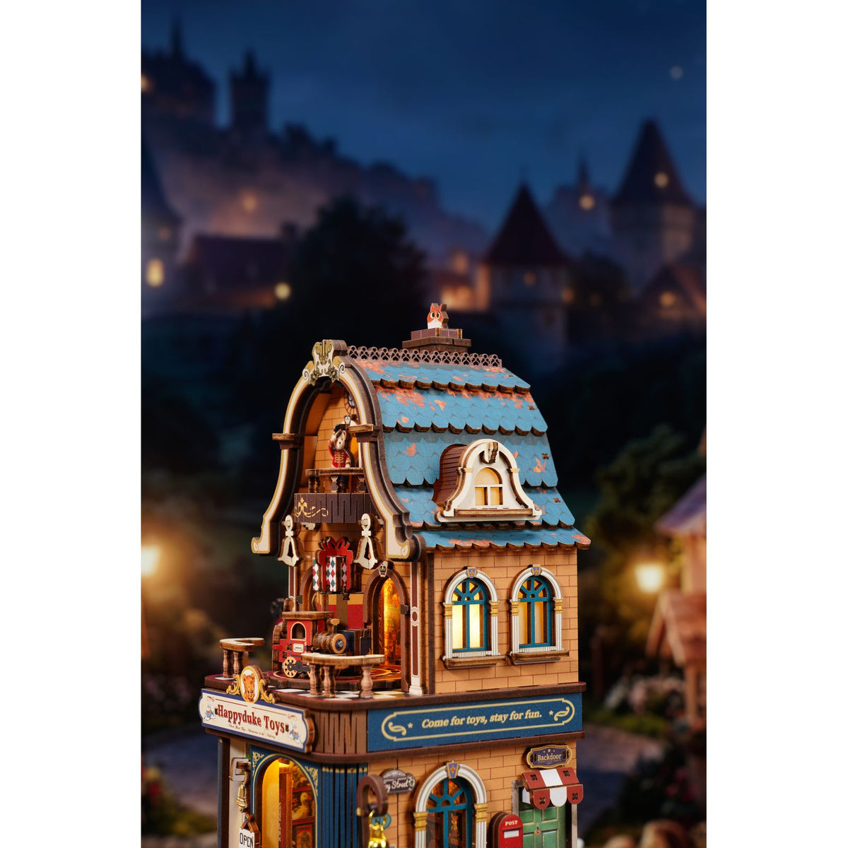 Eingangstür mit Pferd auf der Fensterscheibe, ROKR Happyduke Toys