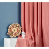 ROKR Zodiac Wall Clock Detailansicht der Zahnräder und filigranen Ornamente
