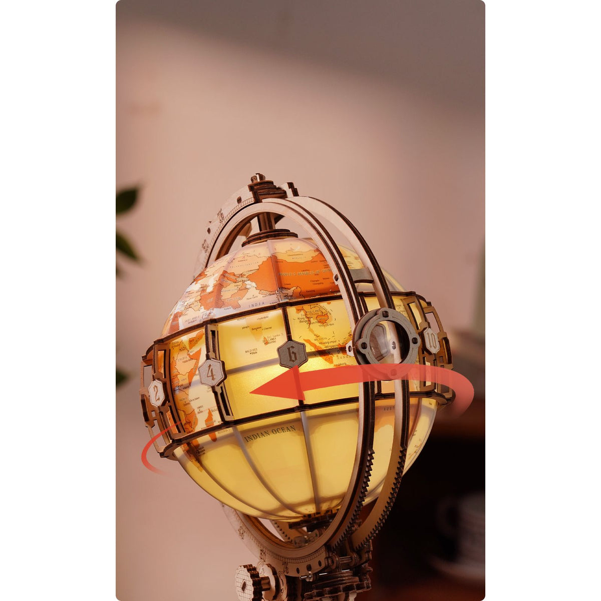 ROKR Luminous Globe als Deko auf Schreibtisch oder Regal