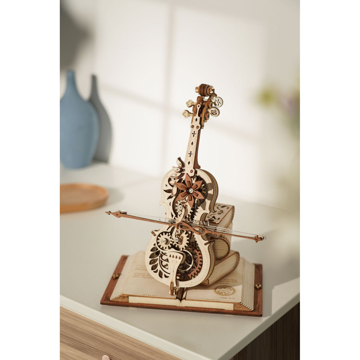 ROKR Spieluhr Bausatz für Erwachsene – Magic Cello Nahaufnahme des Bogens
