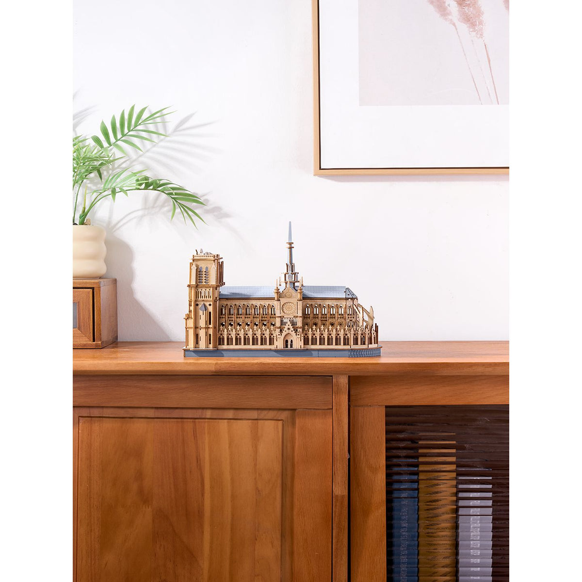 Notre Dame Holzmodell als Geschenkidee für Paris-Fans