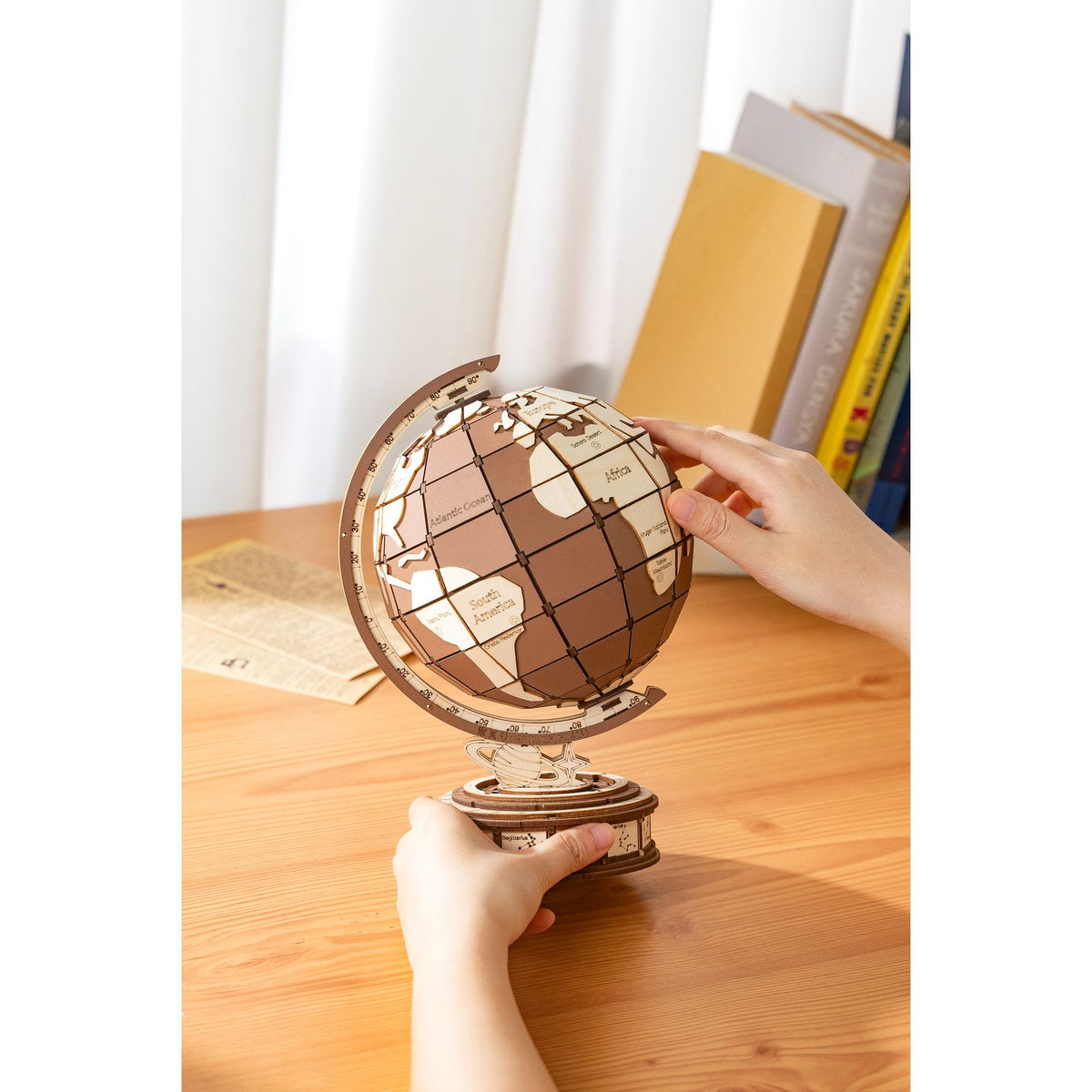 Vorgeschnittene Sperrholzplatten des Rolife 3D Holzpuzzles Globus Global Wonders