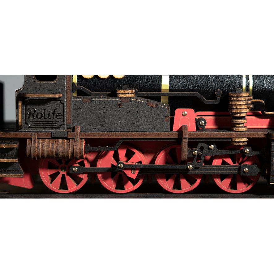 Dampflokomotive Holzbausatz Steam Journey als Dekoration im Regal