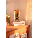 Sakura Densya Holzpuzzle: Kirschblüten und Häuser am Fluss in Tokio