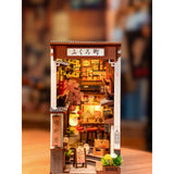 Rolife Book Nook Holzbausatz Sakura Wine Alley mit 249 Teilen