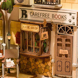 Book Nook Bausatz Sunshine Town im Aufbau, Holzteile zusammengesetzt