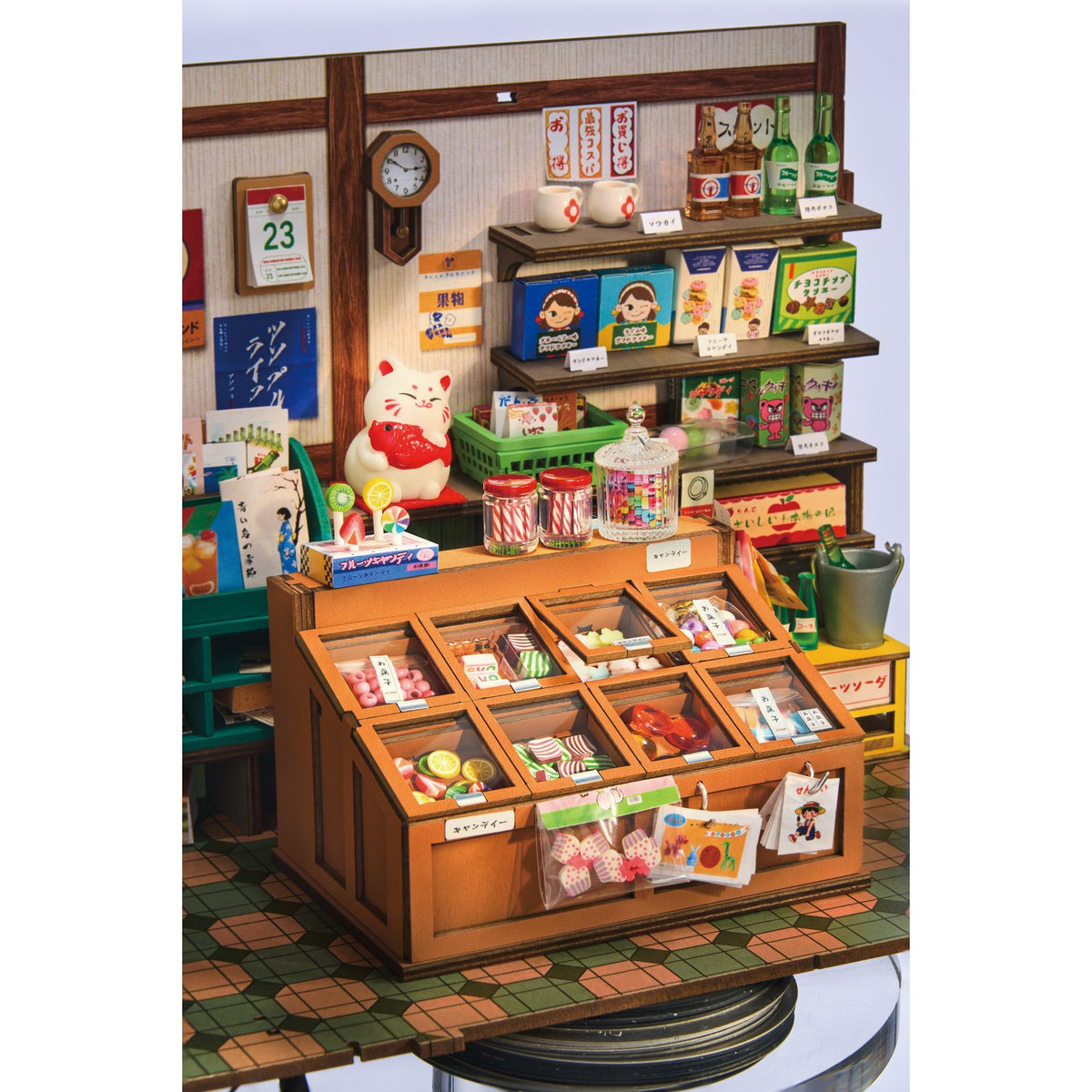 Rolife Book Nook Bausatz Japan: Fächer, Feuerwerk und kleine Leckereien im Detail