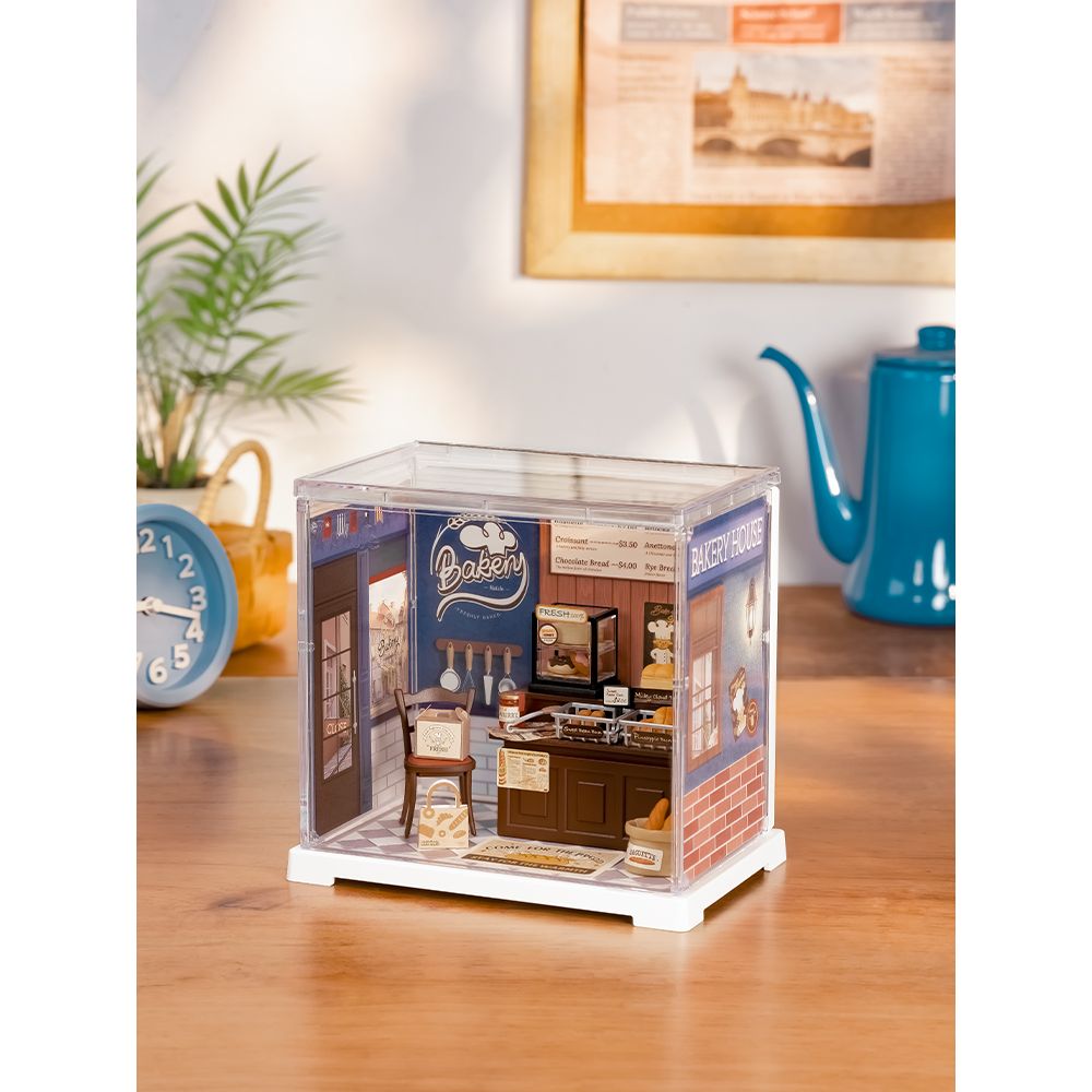 DIY Miniaturhaus Bäckerei von Rolife mit transparentem Dach in der Frontansicht
