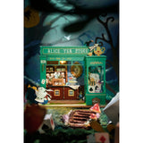 Rolife Alice's Tea Store DG156 – Miniaturhaus mit LED-Beleuchtung bei Dämmerlicht