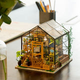 Rolife DIY Miniaturhaus Cathys Blumenhaus DG104-C fertig aufgebaut mit LED-Beleuchtung