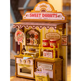 Wandtafel mit herzförmigem Donut im Rolife Sweetie’s Donut Shop
