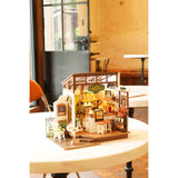 Zaun in schmiedeeiserner Optik am Rolife Slow Life Café Bausatz