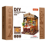 Rückansicht des DIY Miniaturhauses Tipsy Cat Bar mit Snapfit-Verbindungen