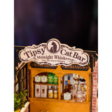 Rote Theke und rote Barhocker der Rolife Tipsy Cat Bar im Detail