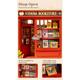 DIY Miniaturhaus für Erwachsene: Vienna Bookstore als Bastelprojekt auf dem Tisch