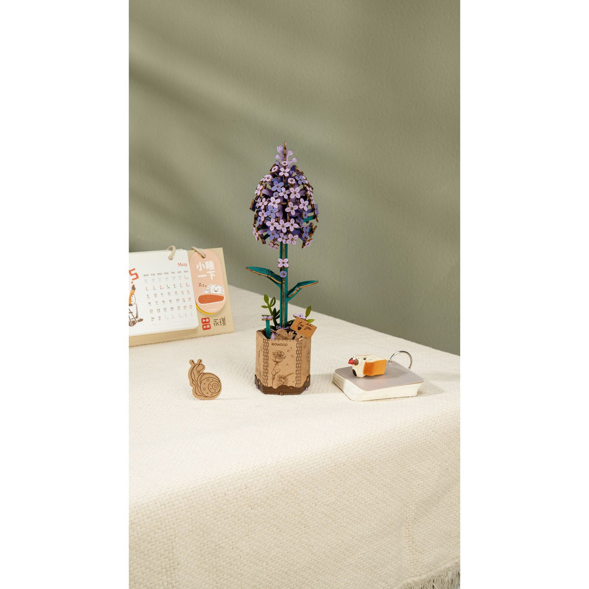 Holzblume basteln: 150 lasergeschnittene Teile des Rowood Flieders