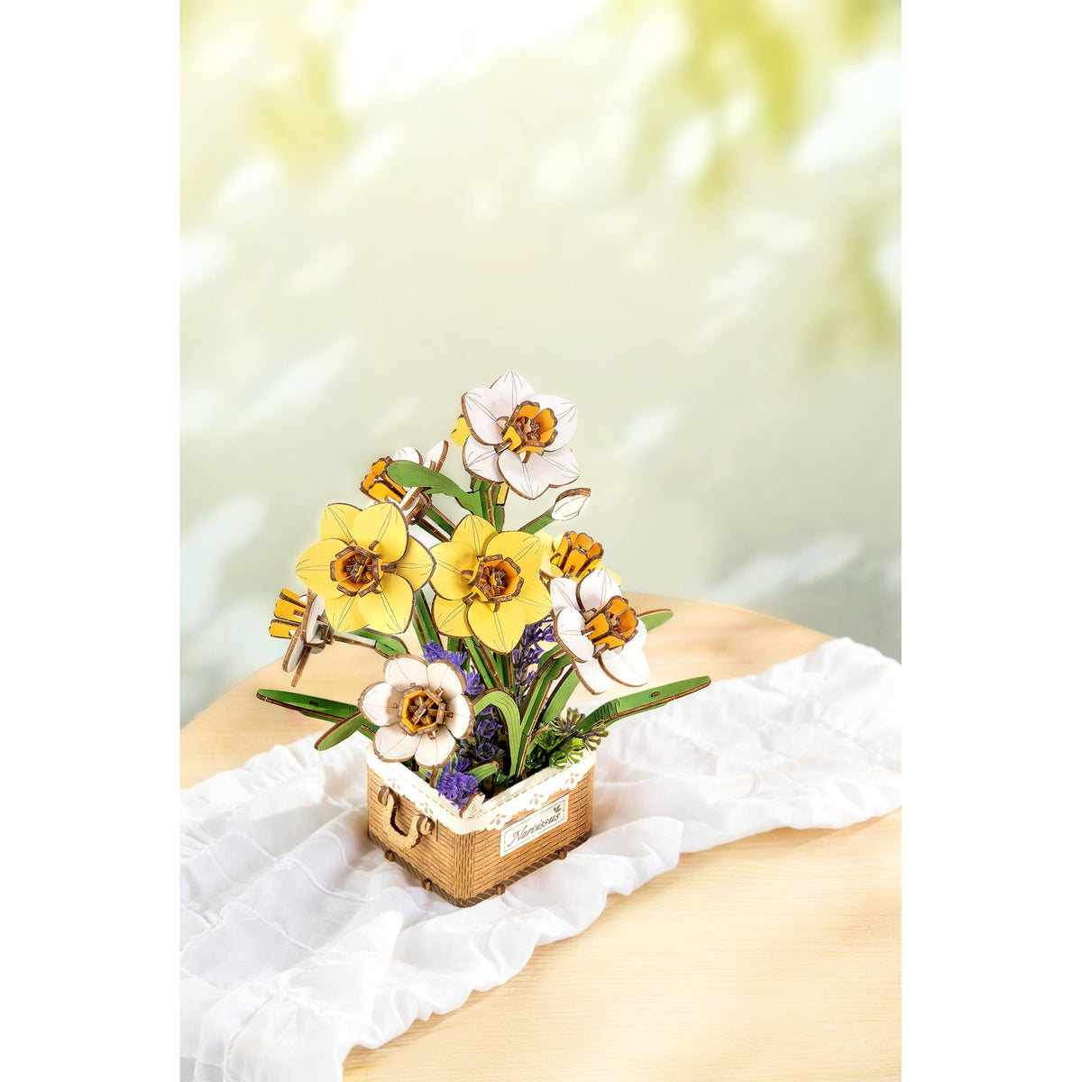 Rowood Narcissus Blumenstrauß zum Selbstbauen mit blauen Traubenhyazinthen